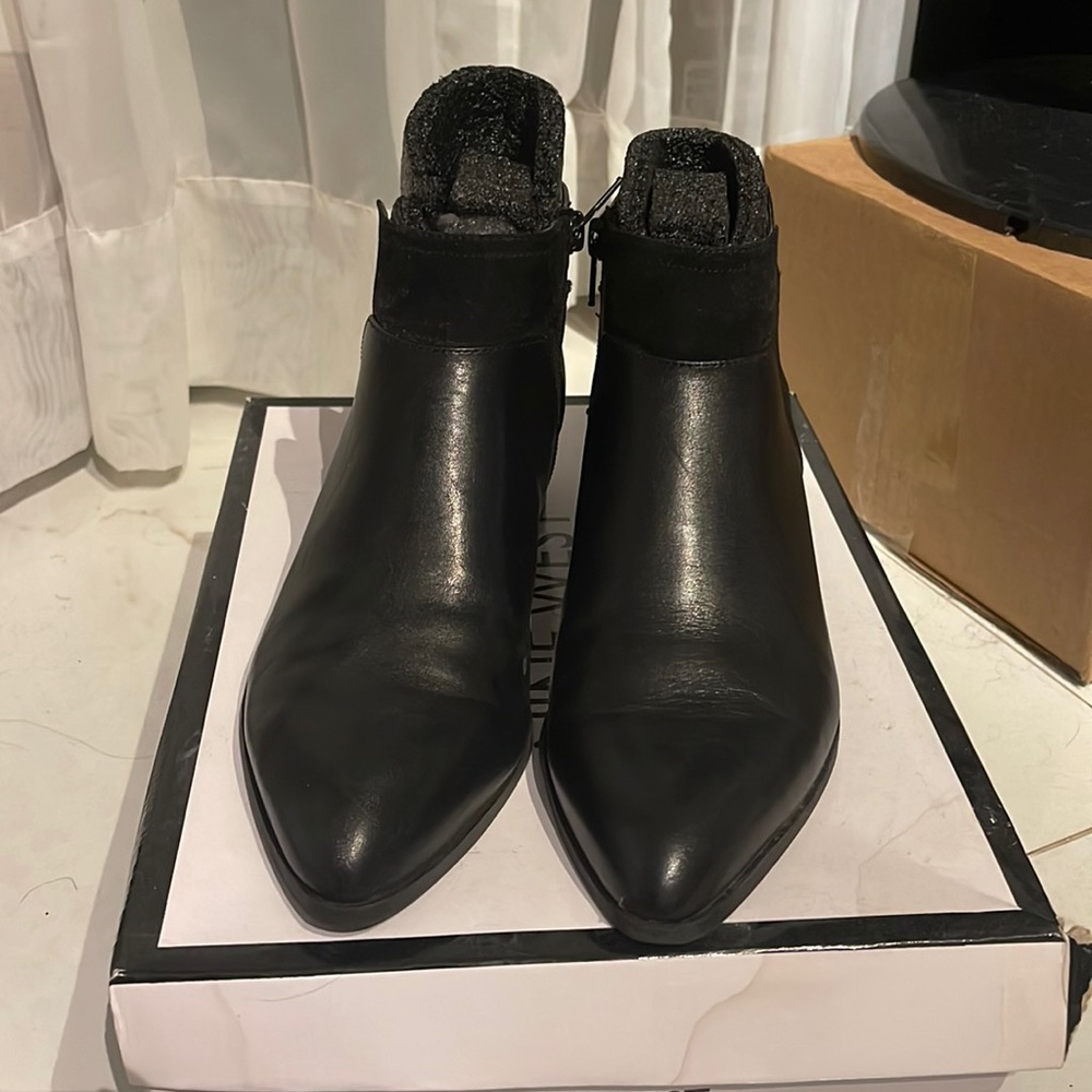 Booties, Nine West, Size 7, Black
